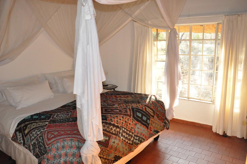 Treetops Marloth Park Exterior photo
